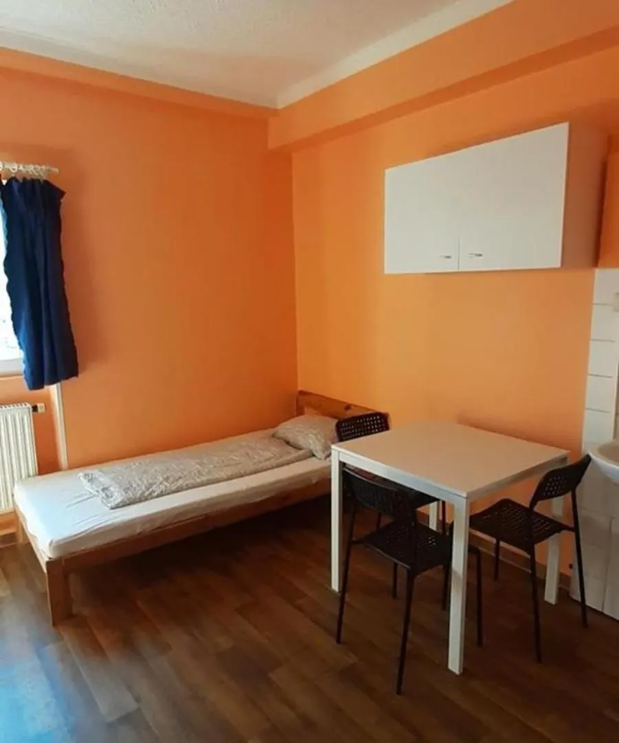 Low Budget Allach Apartmenthostel Eve 74 München Vandrarhem